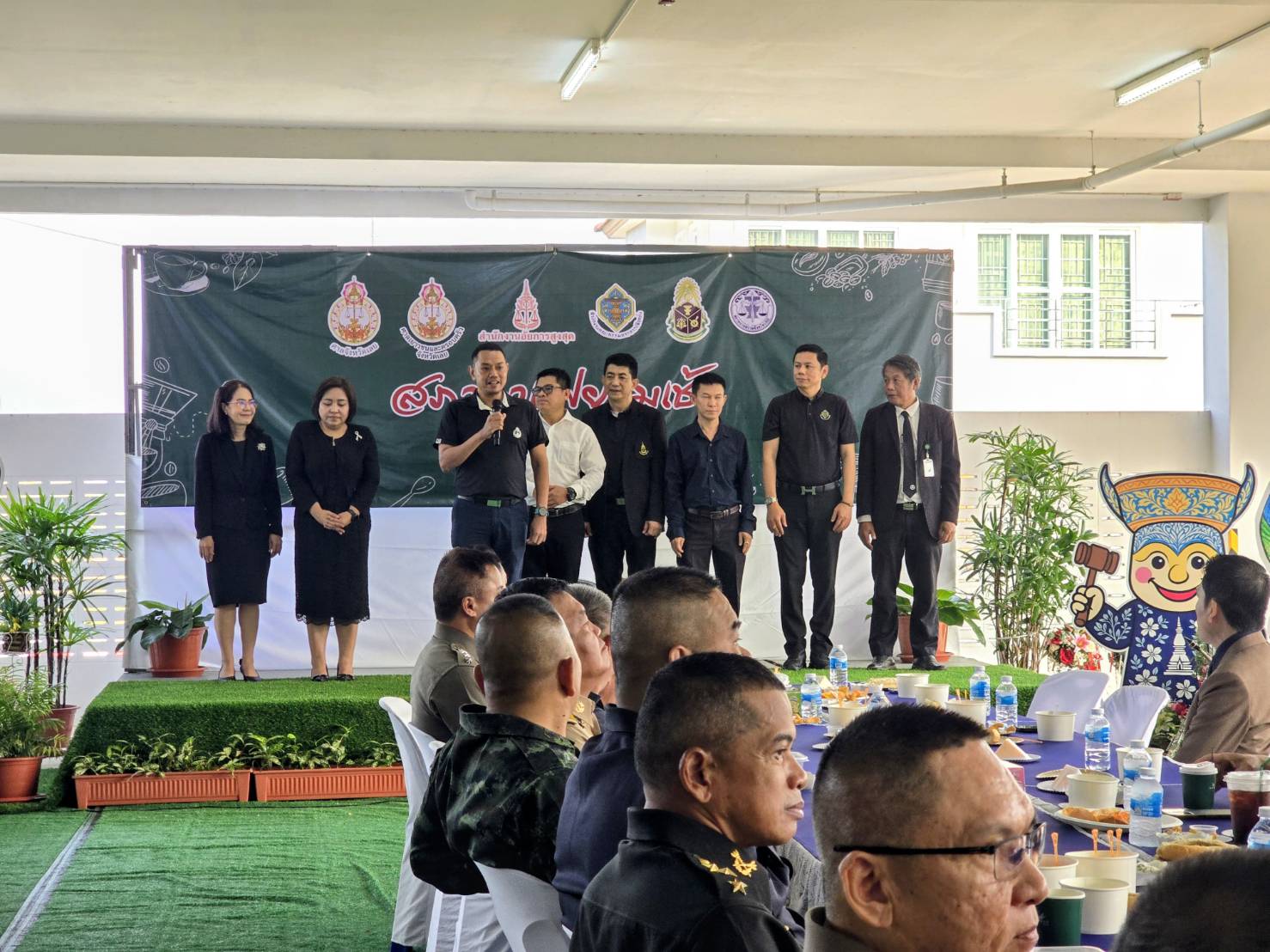 พช.เลย ร่วมวง "สภากาแฟ" ครั้งที่ 6 สานสัมพันธ์หน่วยงานรัฐ-เอกชน บูรณาการงานเพื่อบำบัดทุกข์ บำรุงสุข ชาวจังหวัดเลย