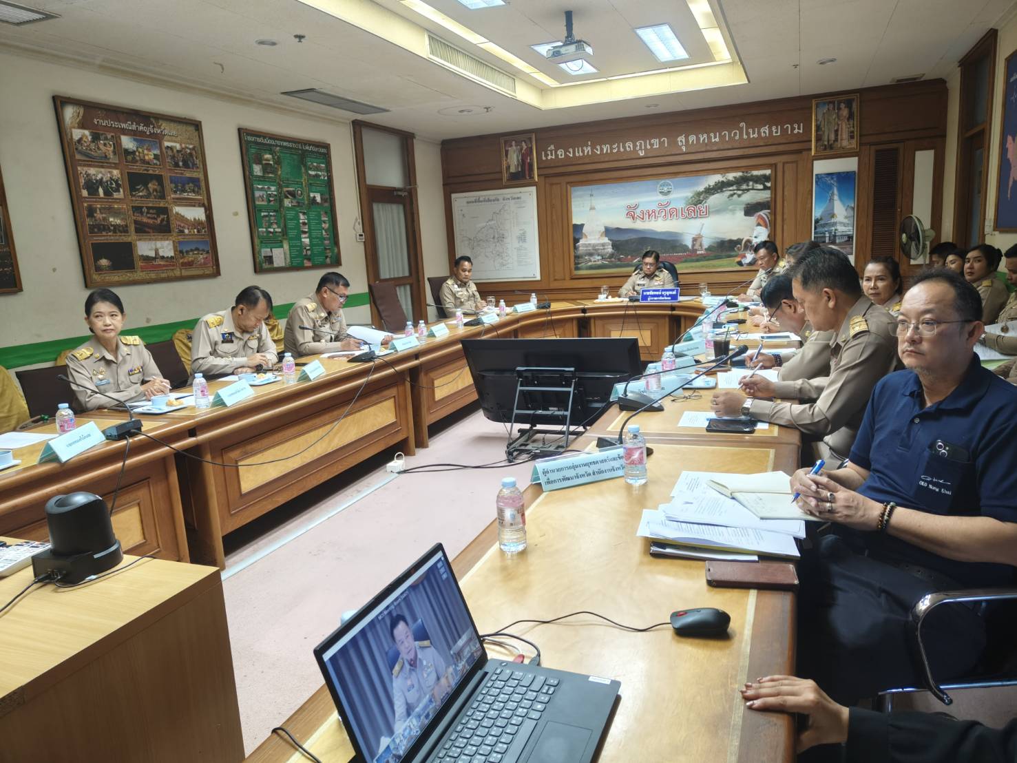 พช.เลย สานพลังขับเคลื่อนภารกิจ "อนุทิน" ลุยงานมหาดไทยเต็มสูบ มุ่งเป้าบำบัดทุกข์ บำรุงสุข สร้างรอยยิ้มและรายได้ให้พี่น้องประชาชนอย่างยั่งยืน