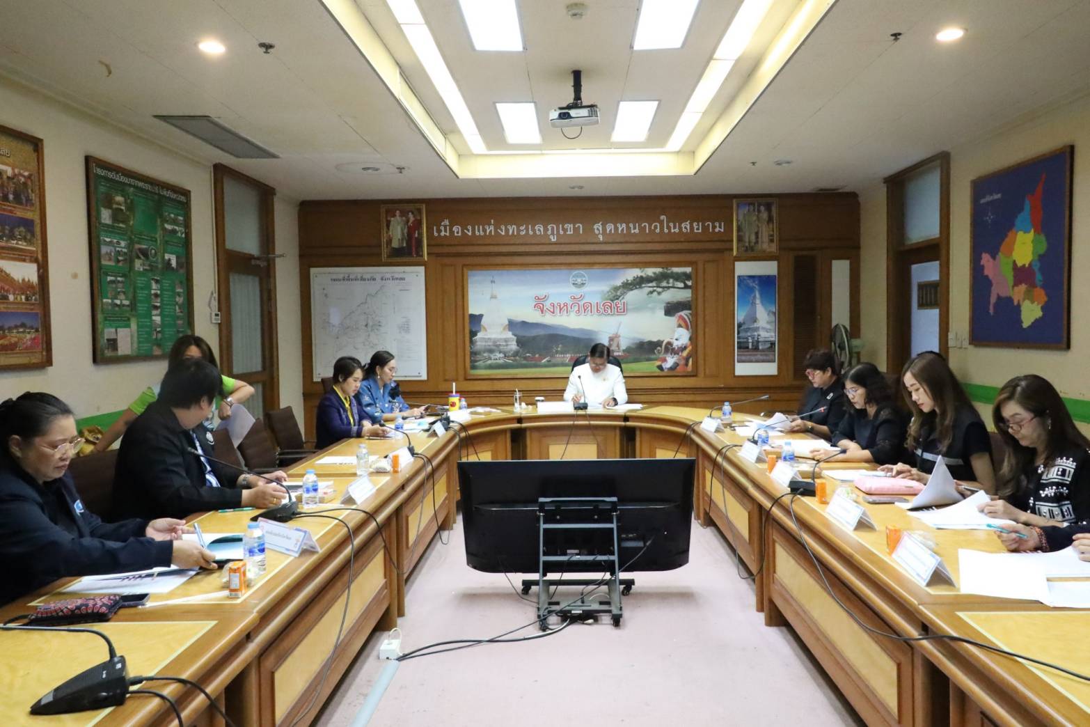  “พช.เลย ร่วมคัดสรร ‘เด็กและเยาวชนดีเด่น’ ปี 2569 ผู้ว่าฯ นำประชุม หนุนคนรุ่นใหม่สู่สังคมคุณภาพ” 