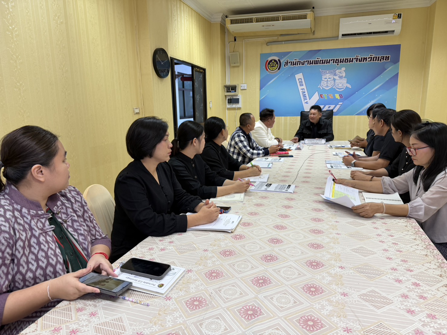 พช.เลย ขานรับนโยบายใหญ่! “ดร.ณัฐพล” นำทีมร่วมประชุมกรมฯ นัดสำคัญ ลุยขับเคลื่อนเศรษฐกิจฐานราก “ไทยช่วยไทย พลัส” เต็มสูบ
