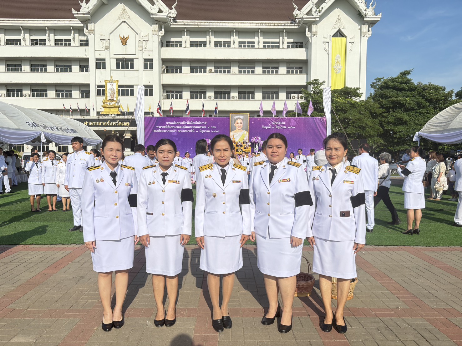 พช.เลย รวมพลังจิตอาสา น้อมใจภักดิ์ทำความดี ถวายพระราชกุศลแด่ “สมเด็จพระนางเจ้าฯ พระบรมราชินี” เนื่องในวันเฉลิมพระชนมพรรษา