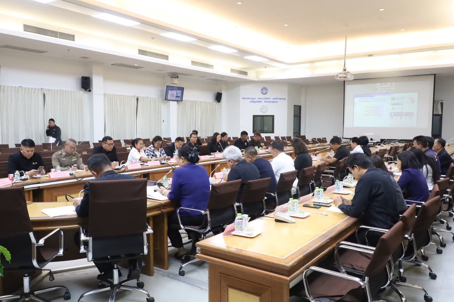 พช.เลย ร่วมประชุม Morning Brief เดินหน้าบูรณาการ 3 งานใหญ่ “OTOP-ท่องเที่ยว-แก้จน” ขับเคลื่อนเศรษฐกิจฐานรากสู่ความยั่งยืน