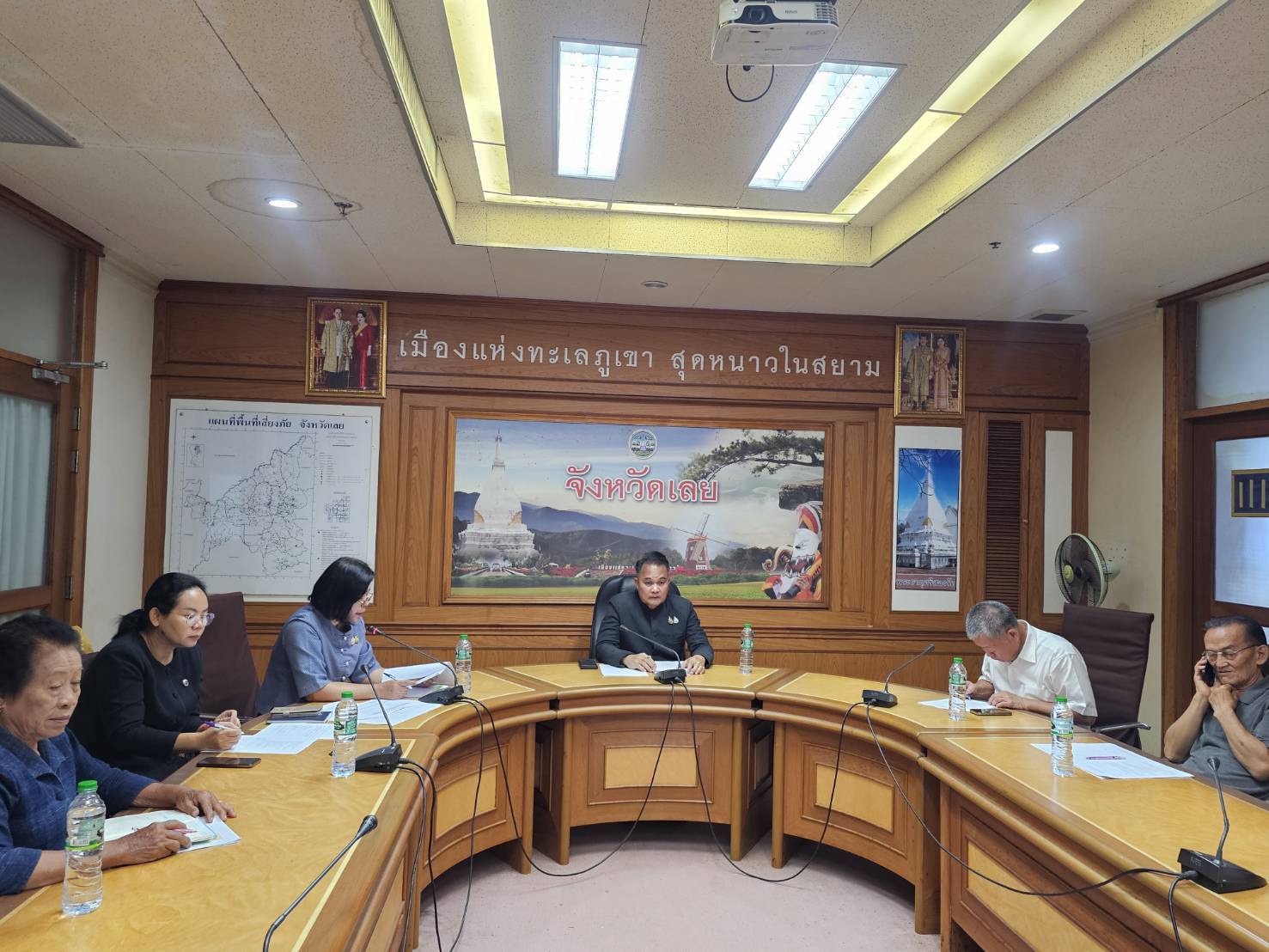พช.เลย ร่วมประชุมสรุปแผนจัดงาน “ผ้าฝ้าย กาแฟ ผลไม้ และของดีจังหวัดเลย” ประจำปี 2569 ขับเคลื่อนเศรษฐกิจฐานรากและประชาสัมพันธ์อัตลักษณ์จังหวัด