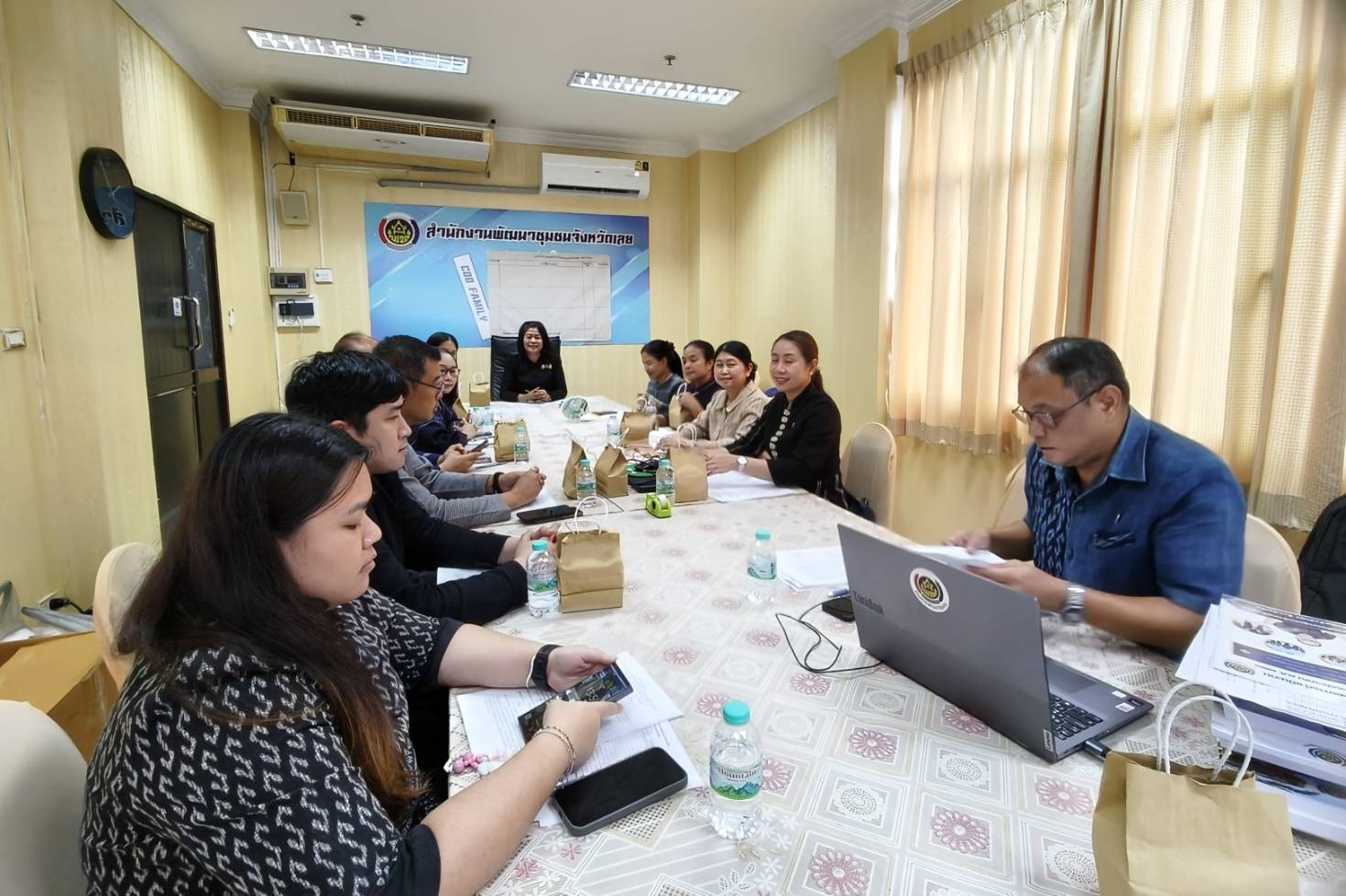 พช.เลย ประชุมคณะทำงานพิจารณาข้อตกลงและประเมินผลการปฏิบัติราชการ ประจำปี 2569 มุ่งสร้างเกณฑ์โปร่งใส เป็นธรรม หนุนขับเคลื่อนภารกิจมีประสิทธิภาพ