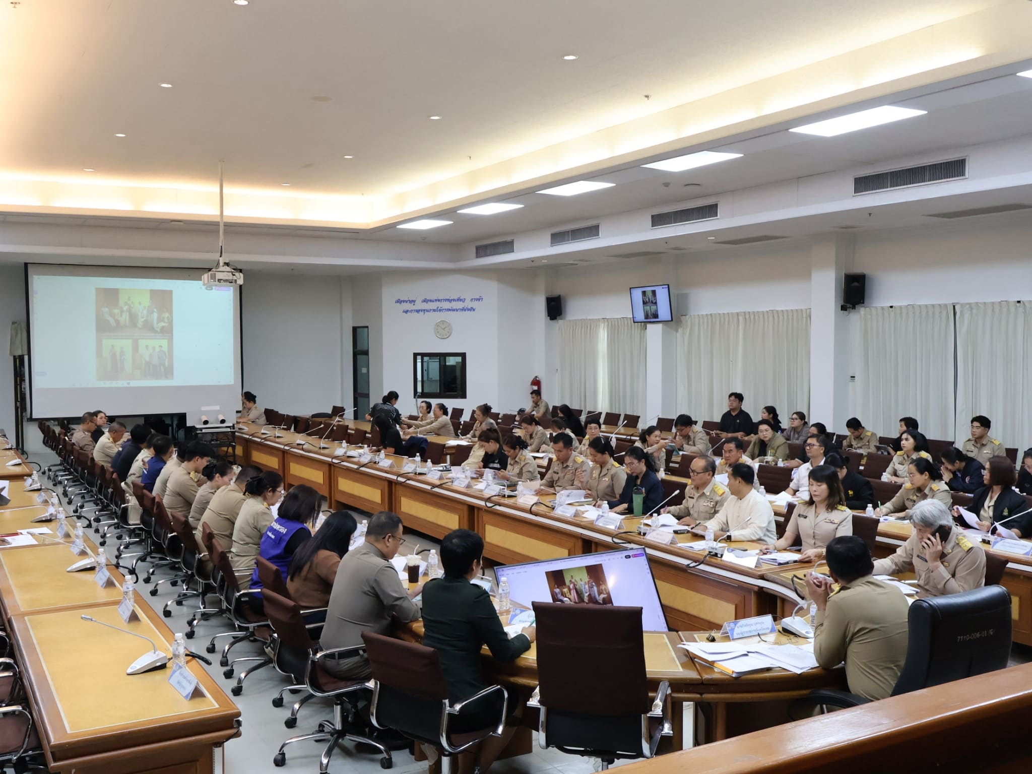 พช.เลย ร่วมวางแผน “นิทรรศการ–มหรสพ–ขบวนแห่ดอกไม้จันทน์” เชื่อมพลังทุกภาคส่วน เตรียมงานให้พร้อมและสมพระเกียรติ