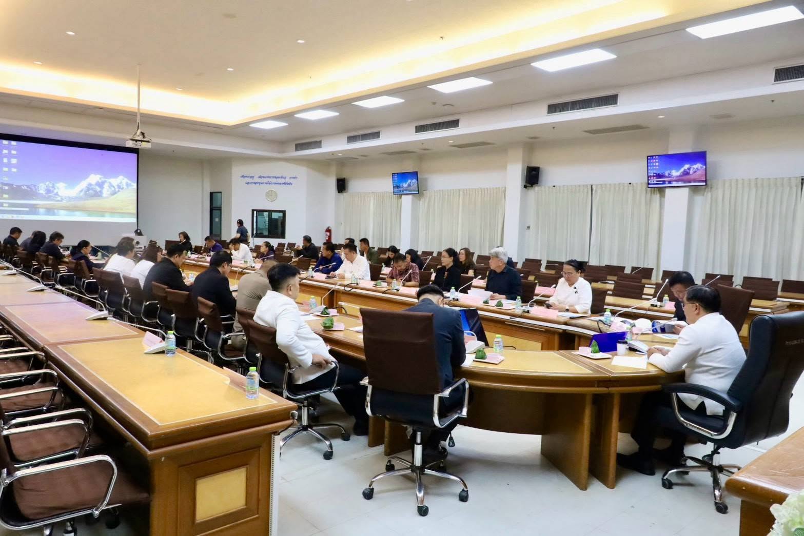 พช.เลย ร่วมประชุม Morning Brief ติดตามงานสำคัญ เชื่อมทิศทางพัฒนาจังหวัด สู่การสร้างโอกาสเศรษฐกิจฐานรากและยกระดับคุณภาพชีวิตประชาชน